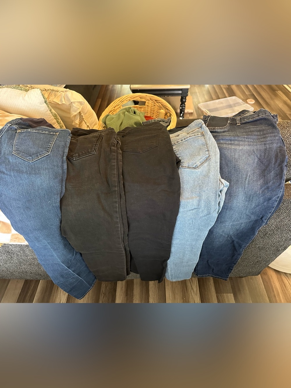 5 Pairs of Maternity Women's Skinny Jeans